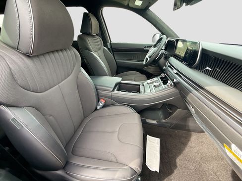 New 2025 Hyundai Palisade Calligraphy image 24