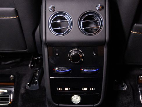 New 2026 Rolls-Royce Cullinan Black Badge image 45