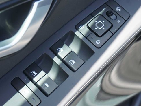 Certified 2024 Kia Niro EX Touring FWD image 18