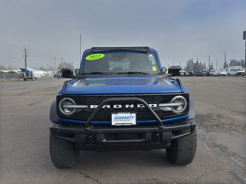 Used 2021 Ford Bronco First Edition AWD/4WD image 2