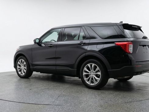 Used 2024 Ford Explorer Limited image 6