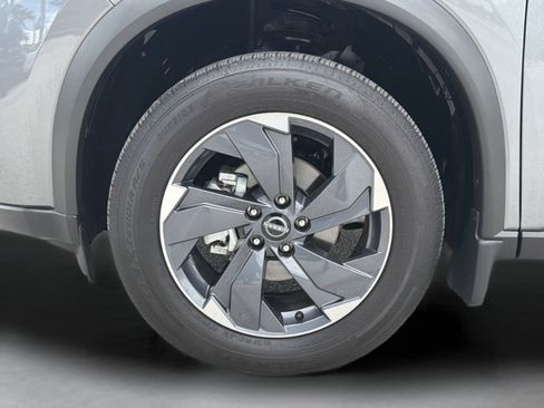 Used 2026 Nissan Rogue SV FWD image 30