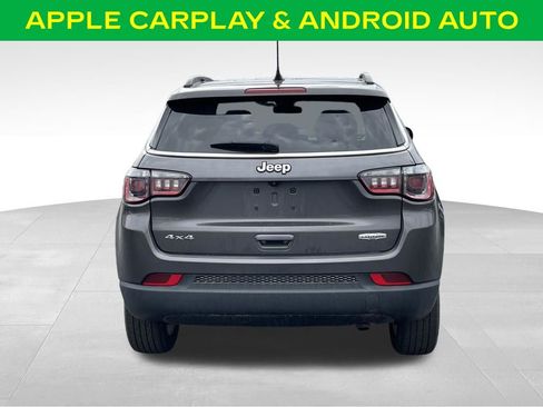 Used 2022 Jeep Compass Latitude image 10