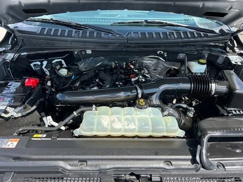 Used 2024 Ford Expedition Limited AWD/4WD image 23