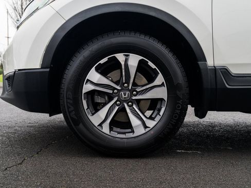 Used 2018 Honda CR-V LX image 7