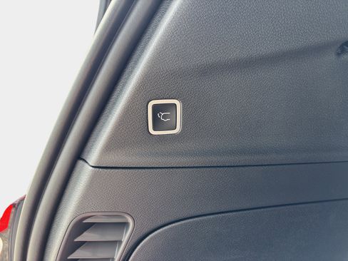 New 2025 Chrysler Pacifica Select FWD image 11