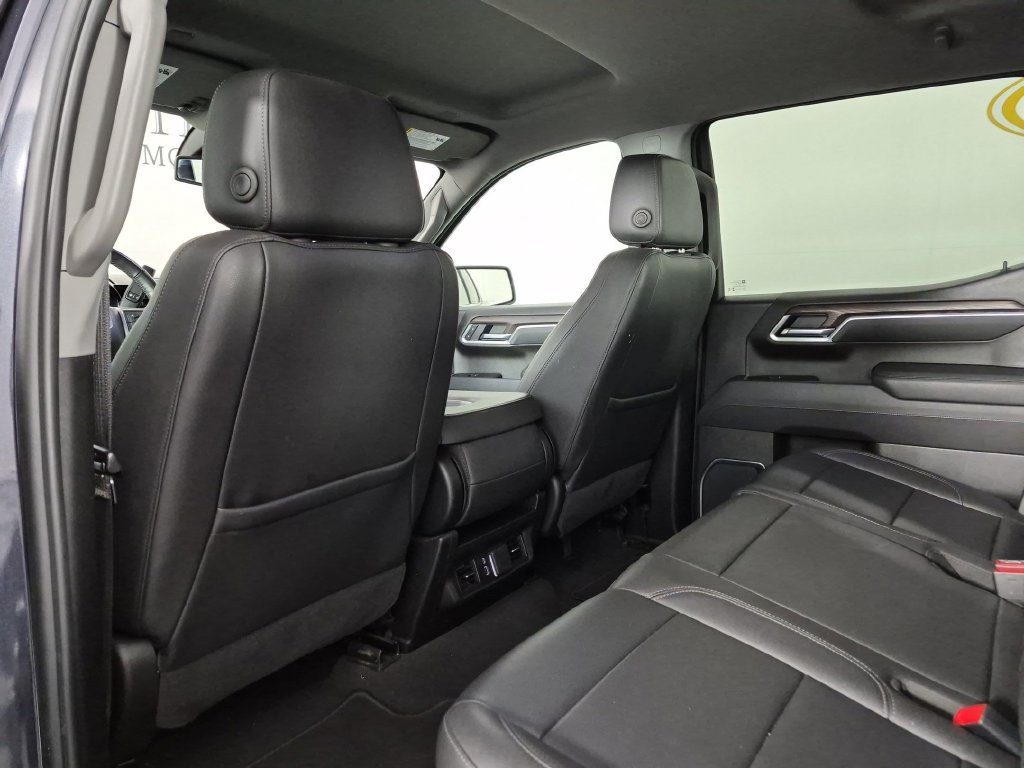 Certified 2025 GMC Sierra 1500 SLT AWD/4WD image 31