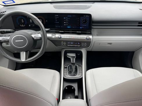 Used 2025 Hyundai Kona SEL image 33