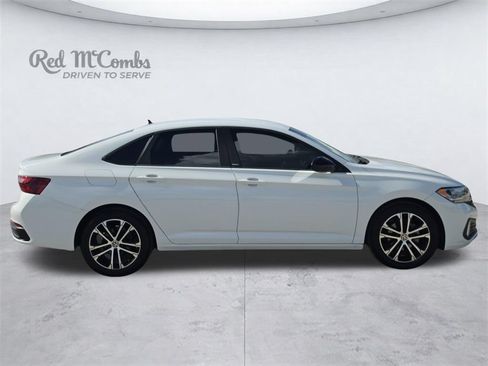 Used 2023 Volkswagen Jetta Sport FWD image 8