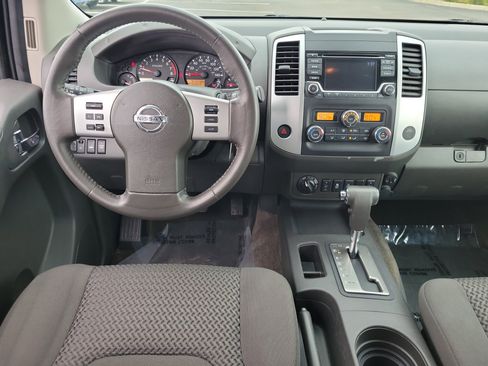 Certified 2017 Nissan Frontier SV w/ SV Value Truck Package image 10