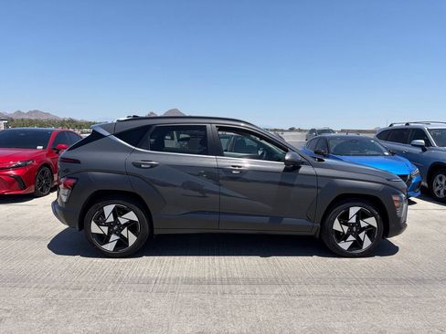 Used 2024 Hyundai Kona Limited FWD image 3