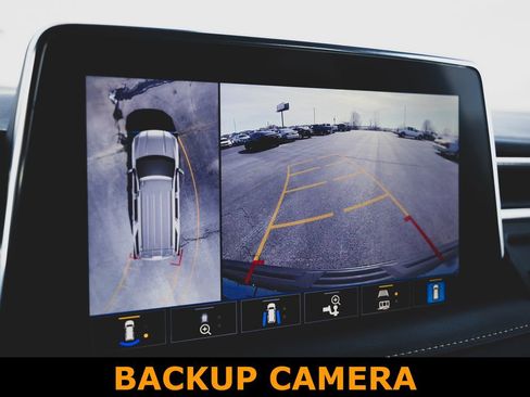 Used 2021 GMC Yukon SLT w/ SLT Luxury Plus Package image 3