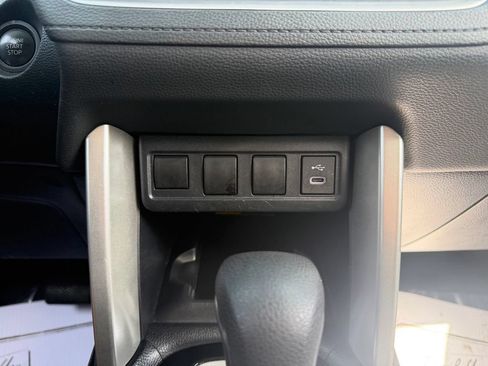 Used 2024 Toyota Corolla Cross LE FWD image 20