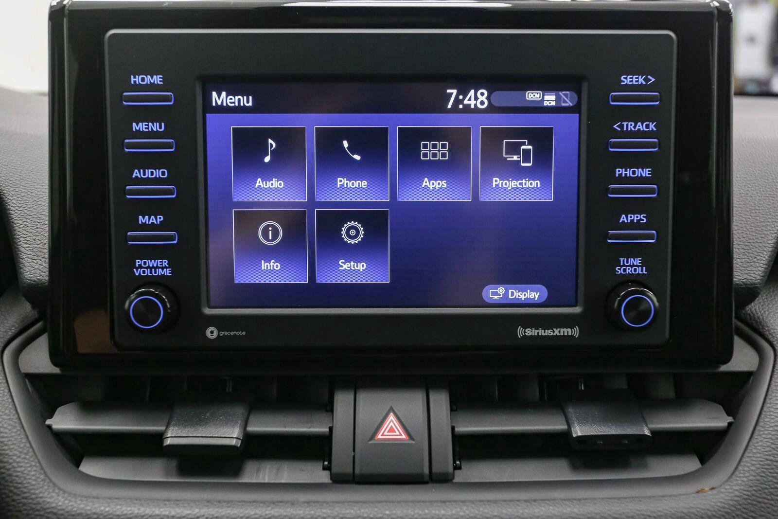 Used 2021 Toyota RAV4 XLE AWD/4WD image 24