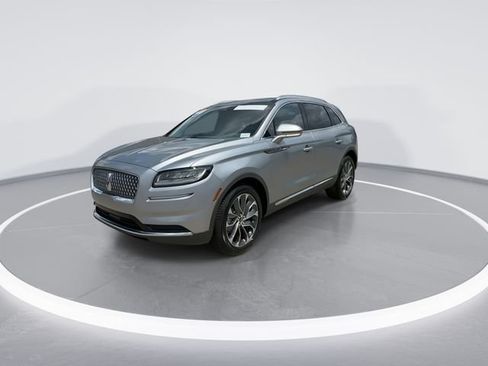 Certified 2022 Lincoln Nautilus Reserve w/ Cargo Utility Package FWD image 3