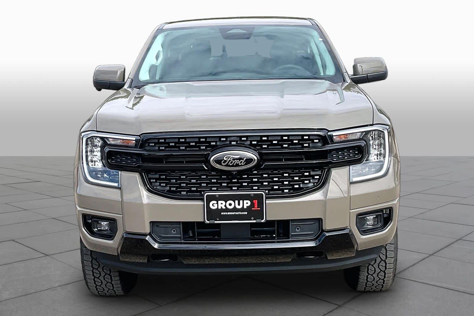 New 2026 Ford Ranger Lariat w/ Black Appearance Package AWD/4WD image 3