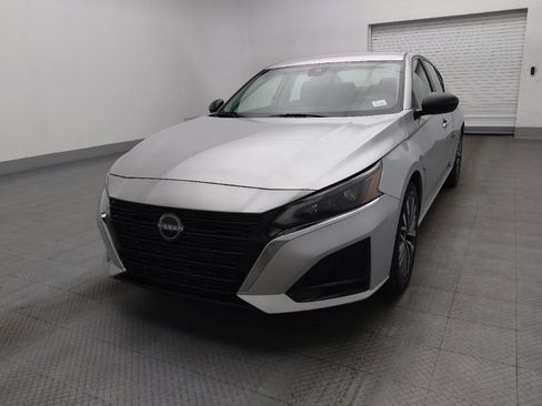 Used 2024 Nissan Altima 2.5 SV image 15