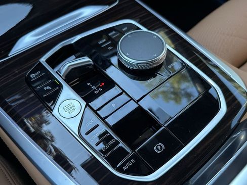 New 2026 BMW X5 sDrive40i w/ M Sport Package image 24