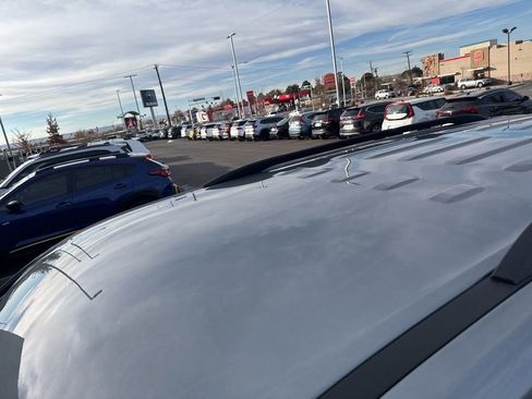 Used 2023 Chevrolet Traverse LT w/ LPO, Floor Liner Package image 33