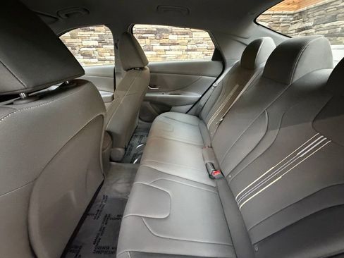 Used 2023 Hyundai Elantra SEL w/ Convenience Package image 26