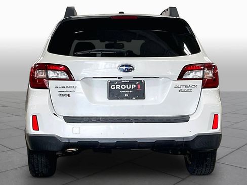 Used 2015 Subaru Outback 2.5i Limited AWD/4WD image 5