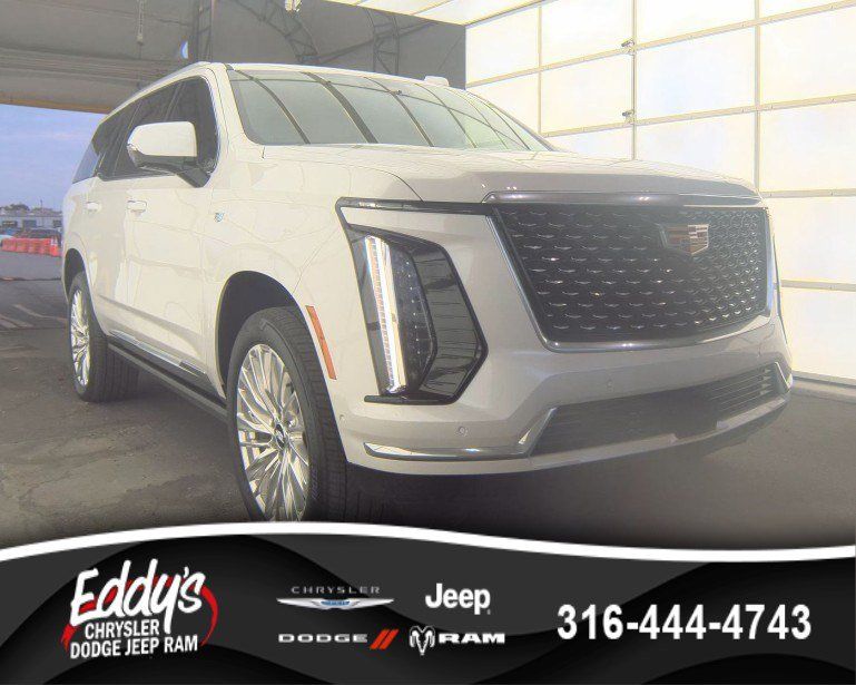 Used 2025 Cadillac Escalade Premium Luxury AWD/4WD image 1