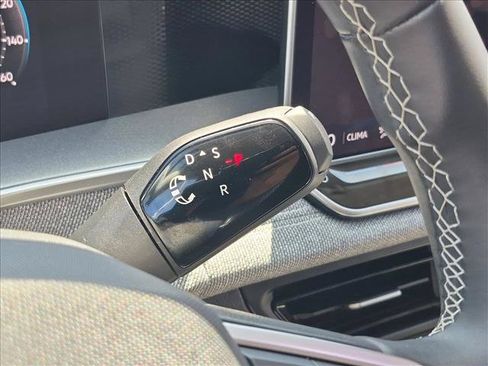 Used 2026 Volkswagen Tiguan S FWD image 12