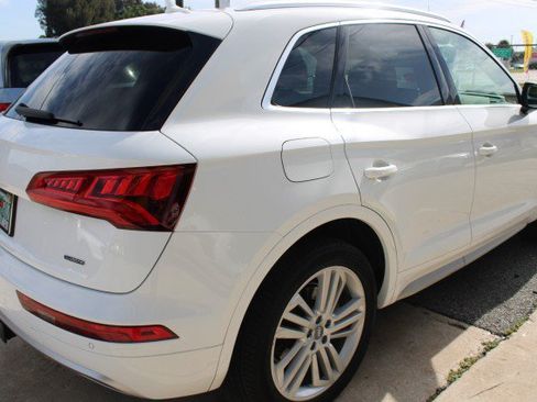 Used 2019 Audi Q5 2.0T Premium Plus w/ Premium Plus Package AWD/4WD image 4