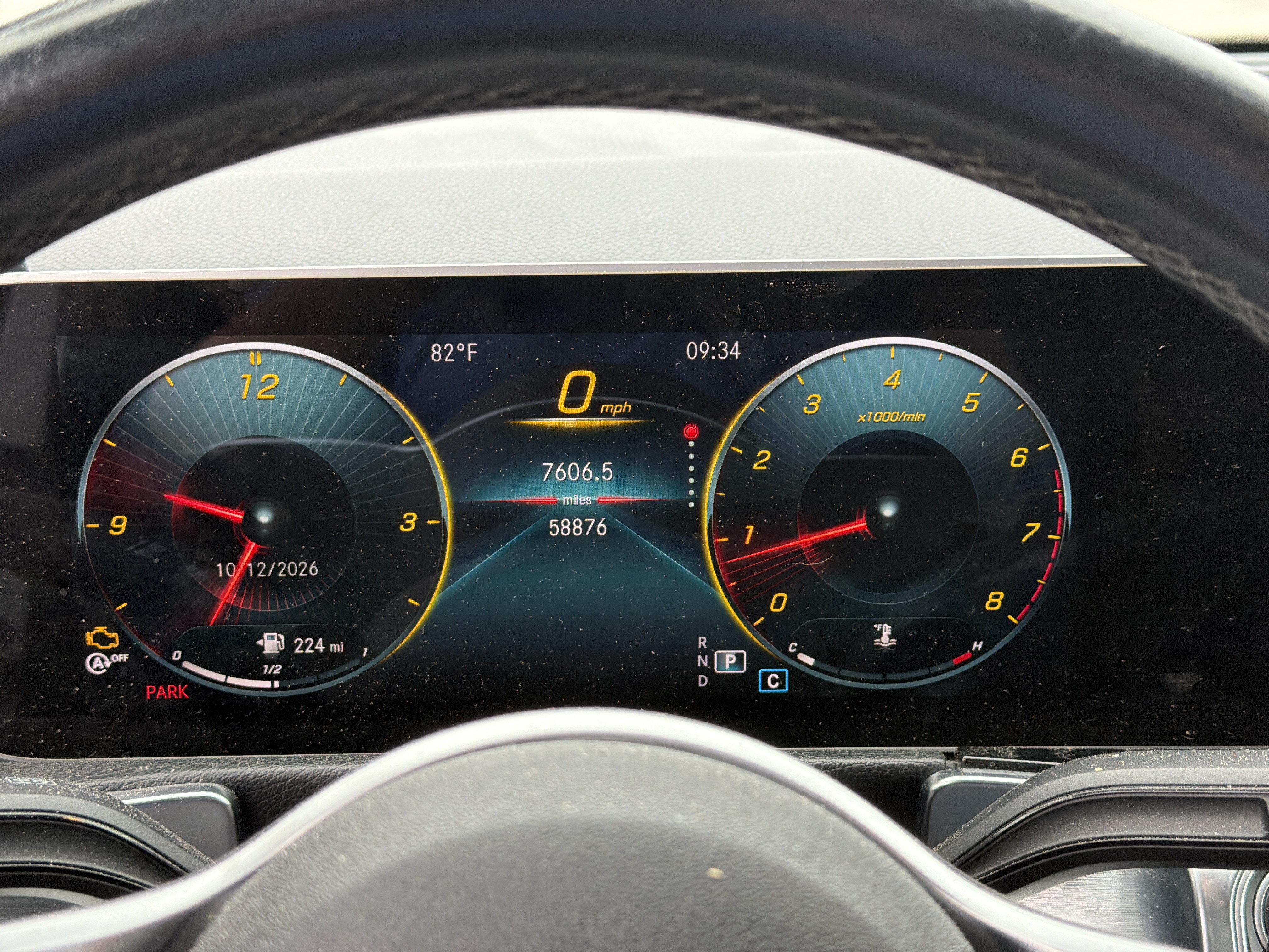 Used 2020 Mercedes-Benz GLB 250 4MATIC w/ Premium Package image 10