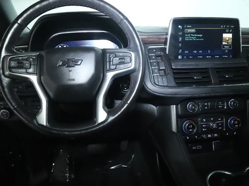 Used 2022 Chevrolet Tahoe Z71 w/ Z71 Off-Road Package AWD/4WD image 30