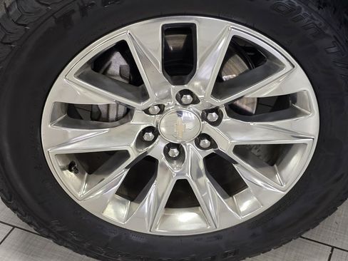 Used 2020 Chevrolet Silverado 1500 LTZ w/ LTZ Plus Package image 12