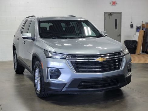 Certified 2023 Chevrolet Traverse LT FWD image 4
