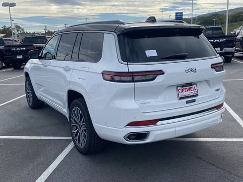 New 2025 Jeep Grand Cherokee L Summit image 5