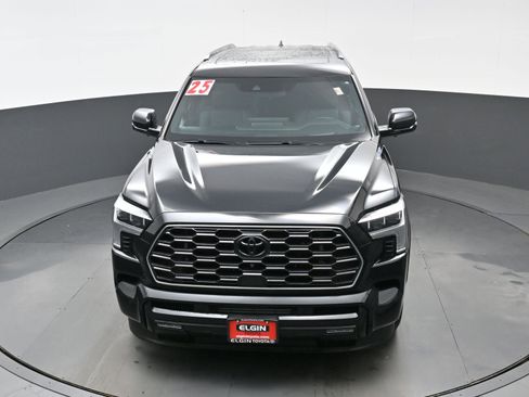 Used 2025 Toyota Sequoia Platinum image 38