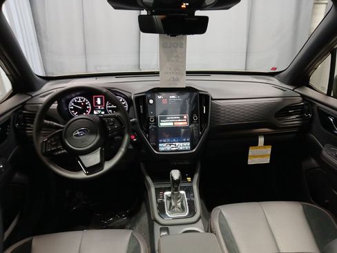 New 2025 Subaru Forester Touring AWD/4WD image 12