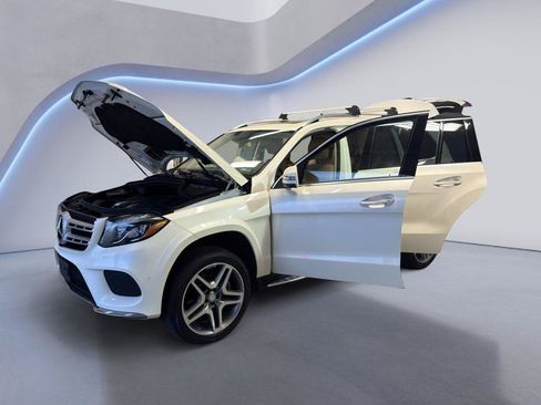 Used 2017 Mercedes-Benz GLS 550 4MATIC image 11