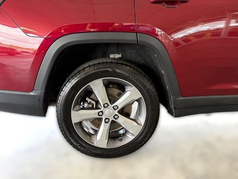 Used 2021 Jeep Grand Cherokee L Limited RWD image 12
