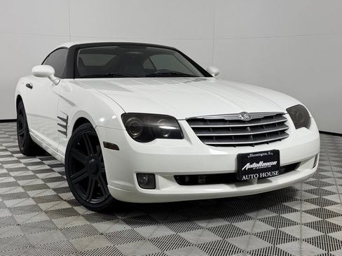 Used 2005 Chrysler Crossfire Limited image 2