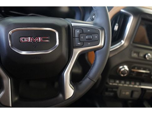 Used 2024 GMC Sierra 1500 Pro w/ Pro Value Package image 16