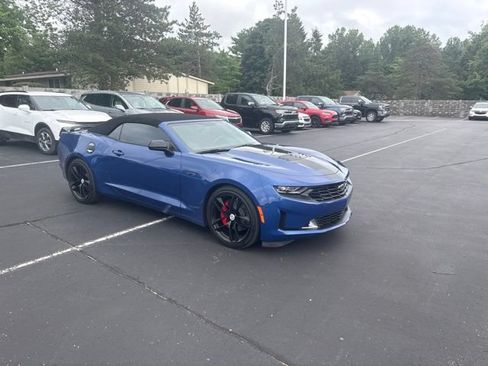 Used 2023 Chevrolet Camaro LT w/ RS Package RWD image 4