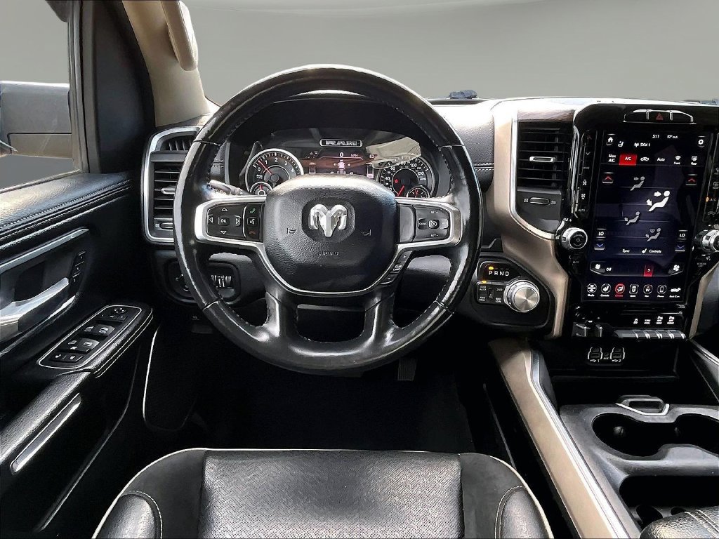 Used 2020 RAM 1500 Laramie AWD/4WD image 11