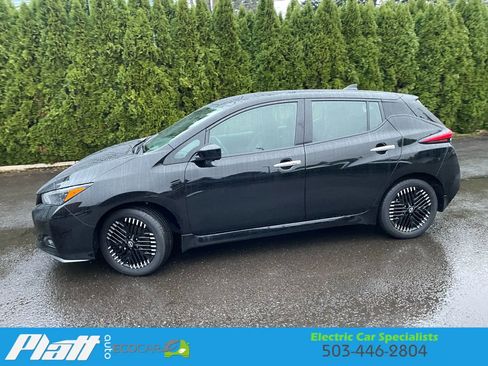 Used 2023 Nissan Leaf SV Plus image 4