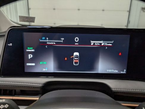 Used 2023 Nissan Ariya AWD image 15