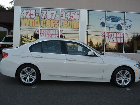 Used 2018 BMW 330i Sedan image 8
