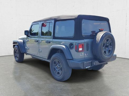 Used 2019 Jeep Wrangler Unlimited Sport AWD/4WD image 5