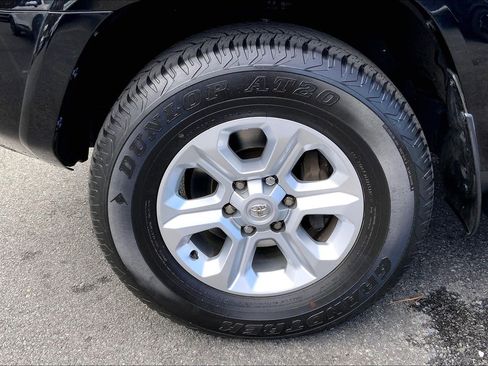 Used 2023 Toyota 4Runner SR5 Premium w/ Moonroof Package image 10