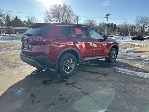 Certified 2023 Nissan Rogue S image 4