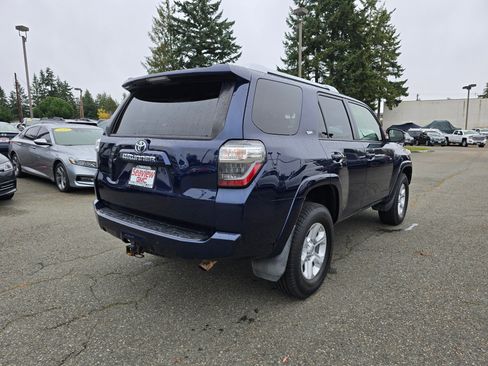 Used 2015 Toyota 4Runner SR5 image 7