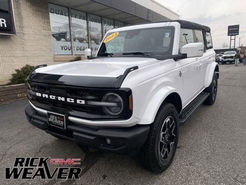 Used 2023 Ford Bronco Outer Banks image 1