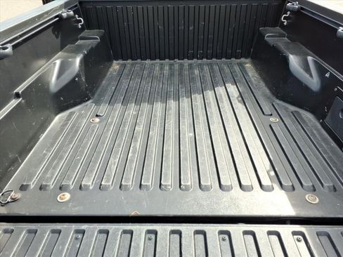 Used 2022 Toyota Tacoma TRD Off-Road w/ Technology Package image 14